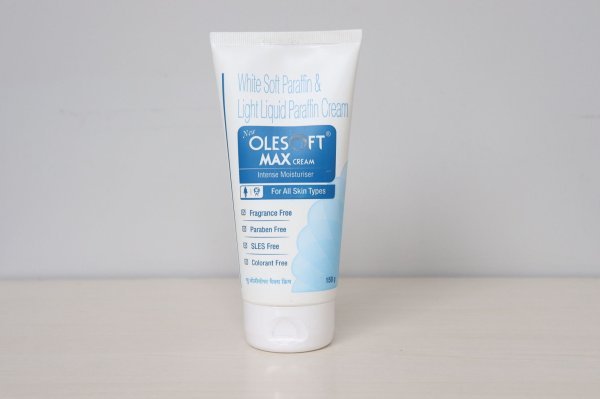 new olesoft max cream intense moisturiser 150gm face cream